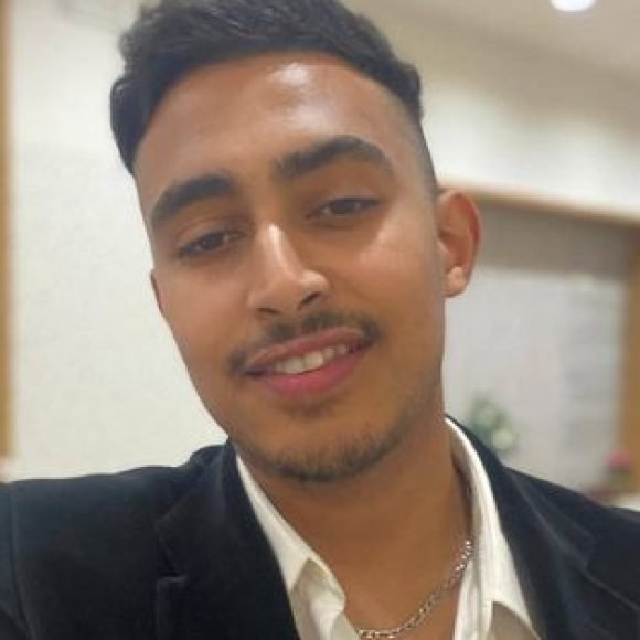 Profile picture of nader shili